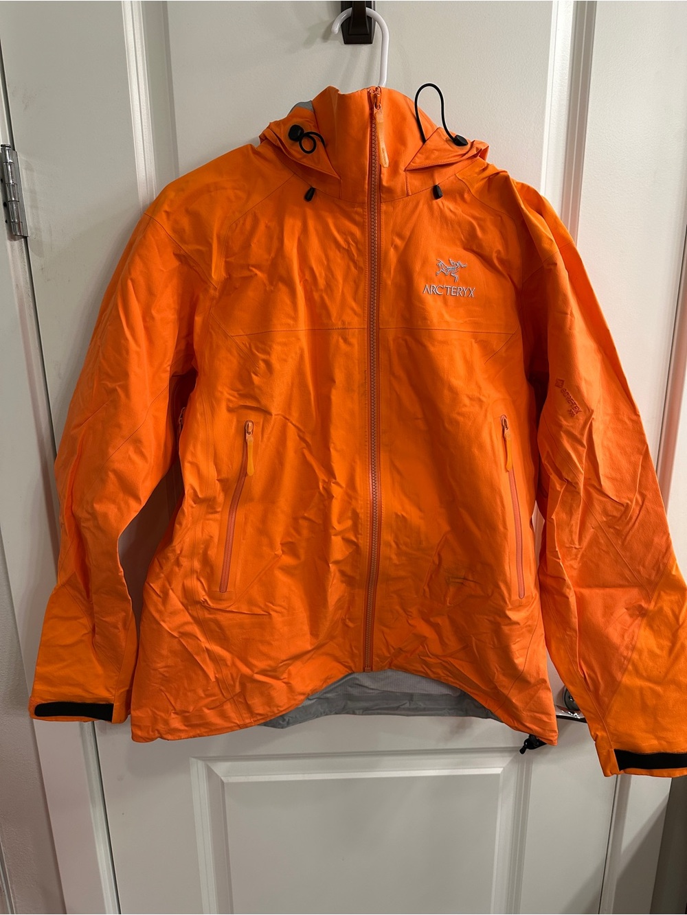 Arc'teryx Women’s Beta AR Hooded Jacket - women’s large, orange